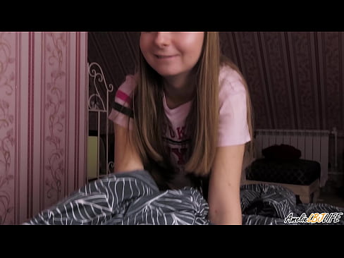 ❤️ Blondinka globoko sesa svojega prijatelja in dobi spermo v usta ❤❌ Porno pri nas ☑