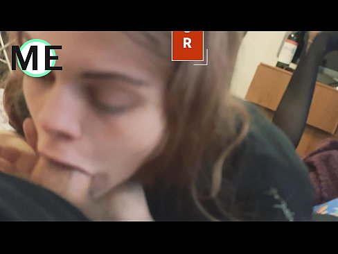 ❤️ Grlo kurac, raztrgane hlačne nogavice in raztrgane pete lepo spoznati ❤❌ Porno pri nas ☑